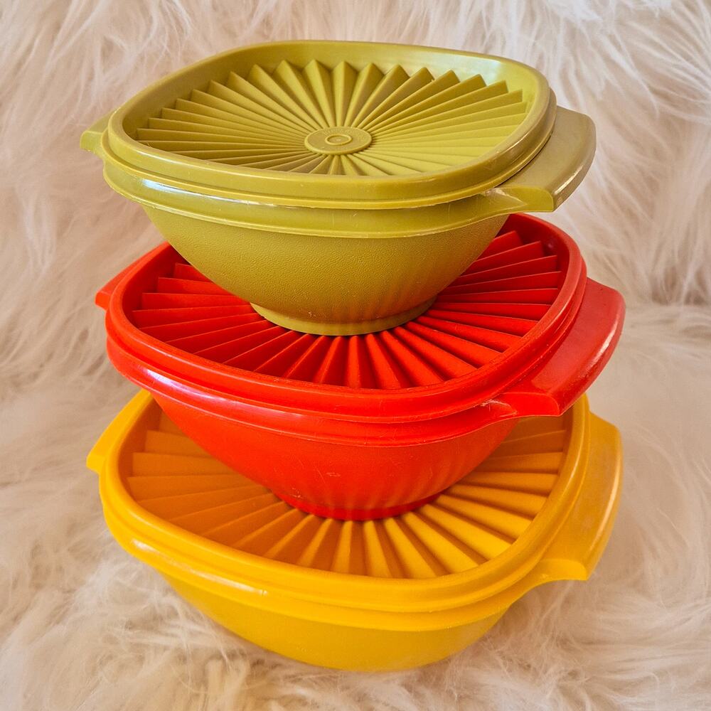Vintage 1970s Tupperware Servalier Nesting Bowl Set 836 838 840